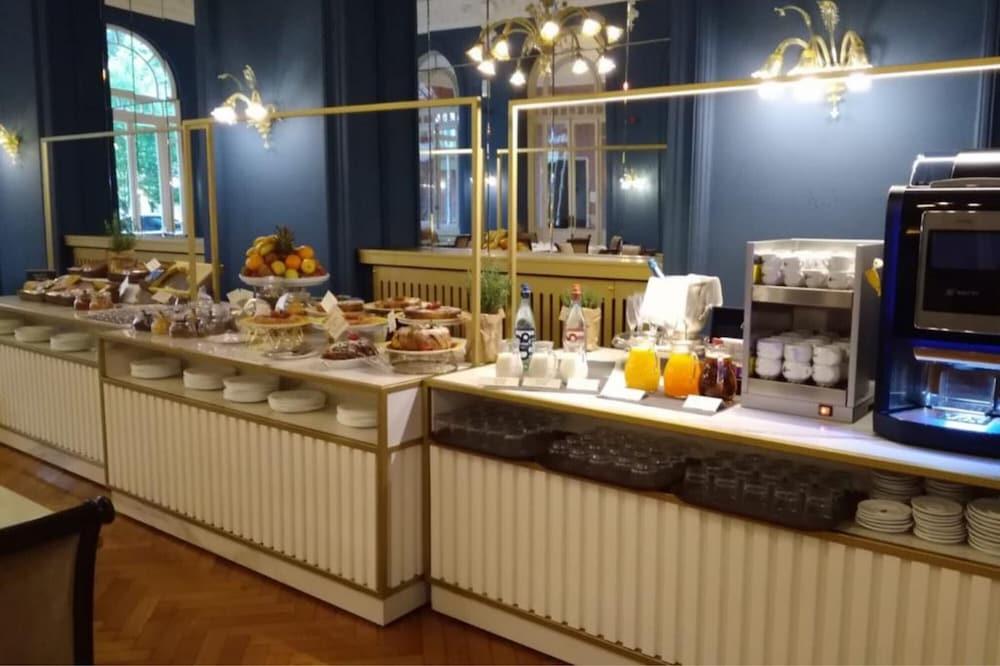 Grand Hotel Regina Salsomaggiore 살소마지오레테르메 외부 사진